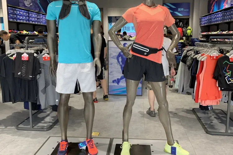 Asics outlet niagara falls hotsell