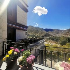 拉萨松赞林卡酒店·餐厅 User Photo