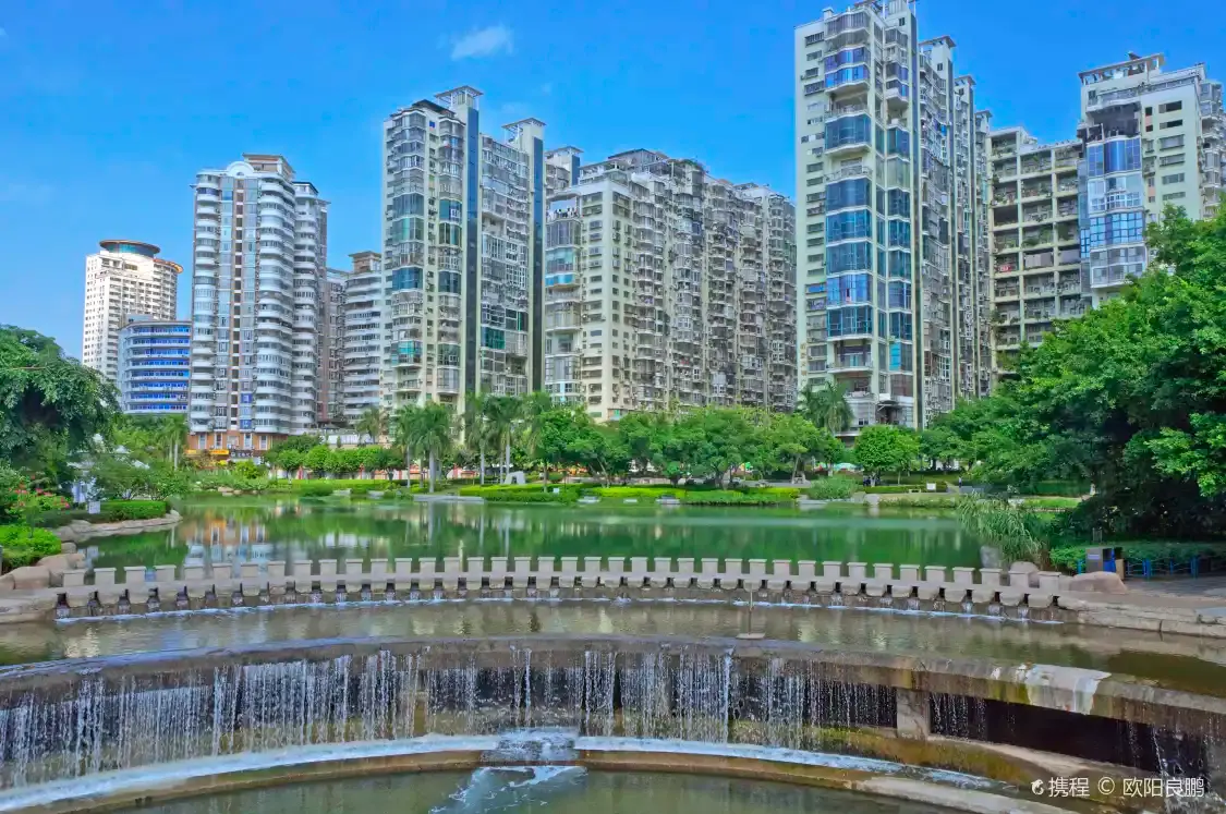 Отели рядом с достопримечательностью «Jiangtou Park (West Gate)»