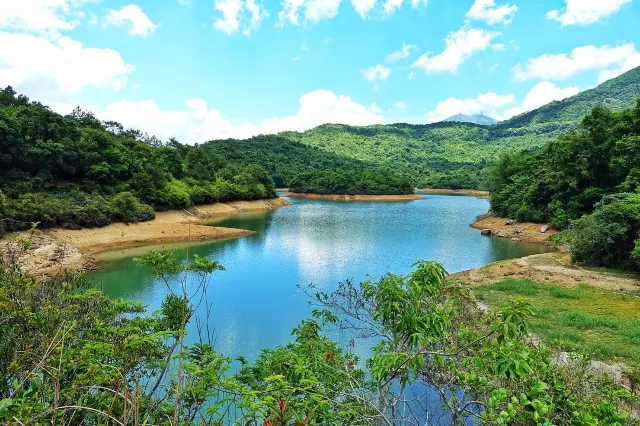 【行山路線推介🌄】2025初級山路盤點: 6條香港初級簡易行山徑，✅靚景✅3小時✅新手