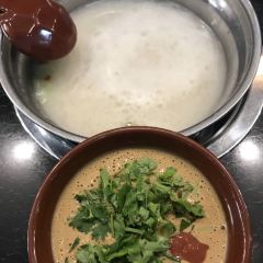 陈钢串串香(广场西路店) 여행 사진