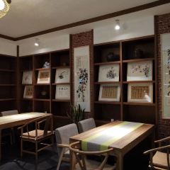 九华山本草香素食馆 User Photo