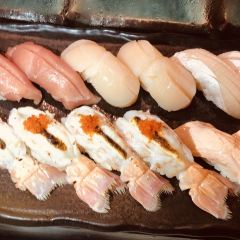 sushi e ảnh của người dùng