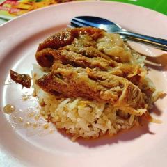 Chang Phueak Pork Leg Rice User Photo