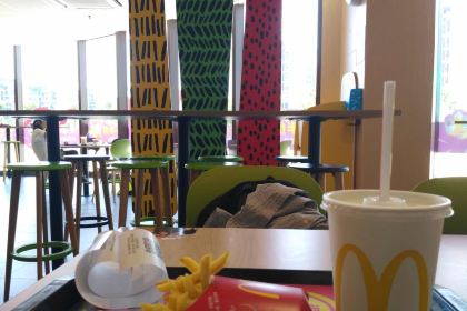 麦当劳(奥体阳光天地店)