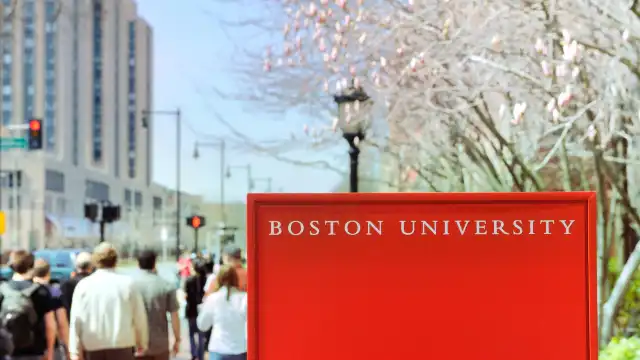 Các khách sạn gần Boston University