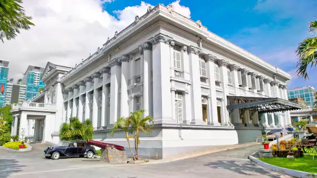 Hotels near Museum of Ho Chi Minh City
