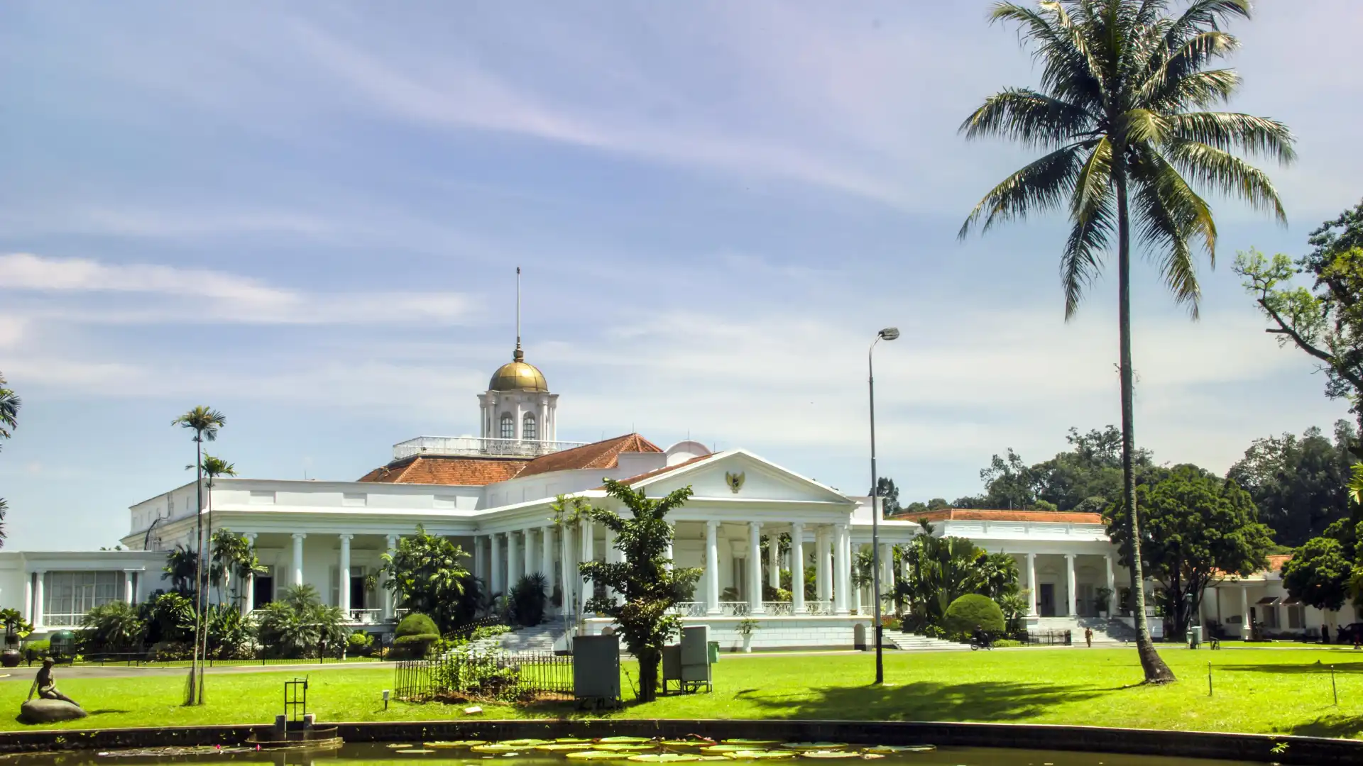 Hotels near Bogor Palace