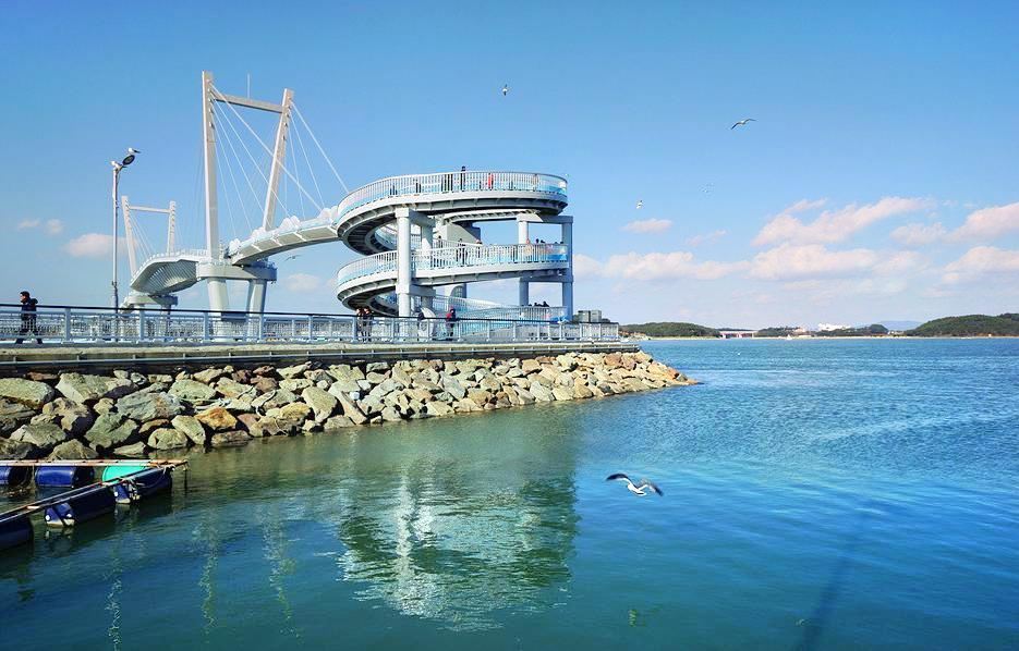 Compare 5 airports near Taean-gun