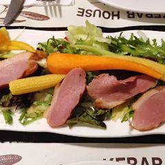 Moo Moo The Wine Bar + Grill 여행 사진