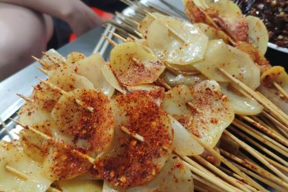 马关弟小马哥牛羊肉把把烧