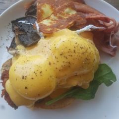 Moose and Gibson User Photo