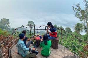 Trip to the mountain. Sip a cup of hot coffee with cloud view from the mountain top.. #cloudriver 
#wintergetaway