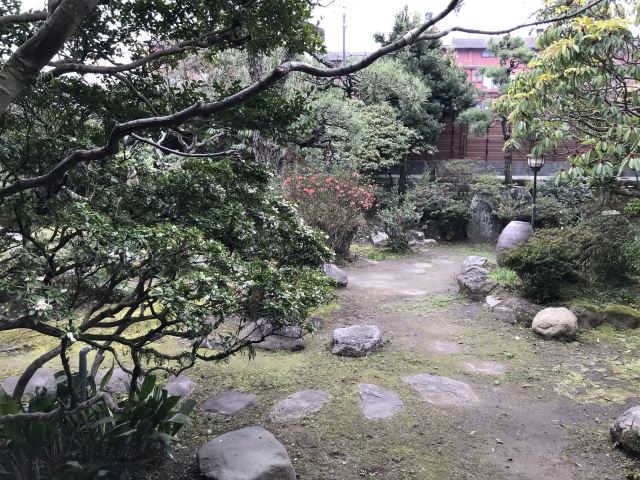 아소 산