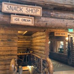 Old Faithful Inn Restaurant張用戶圖片