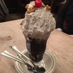 PETER LUGER STEAK HOUSE User Photo