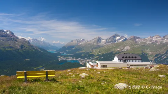 莫塔斯穆拉格峰