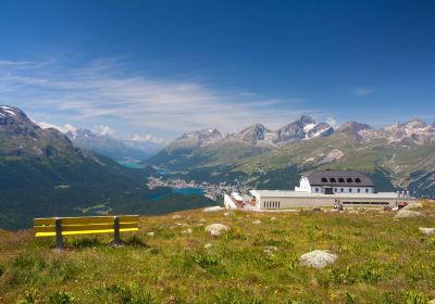 莫塔斯穆拉格峰