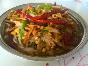 小席柴窝堡机密辣子鸡