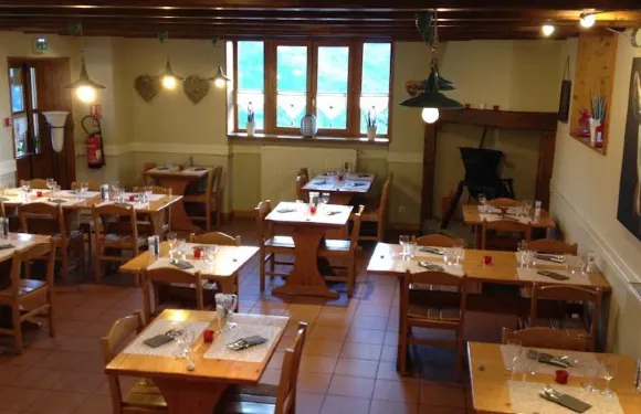 瓦萊贊阿爾伯格酒店