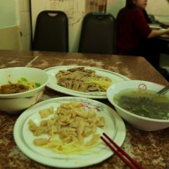 橋邊鵝肉店 User Photo