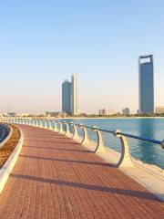 Abu Dhabi Corniche and Breakwater