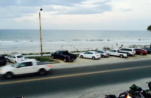 Tortuga's Kitchen & Bar