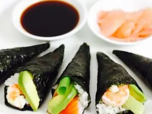 Happy Sushi Restaurant Japonais