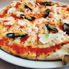 Restaurant Einhorn Pizzeria Da Tommaso Reviews Food Drinks In Lucerne Lake Lucerne Trip Com