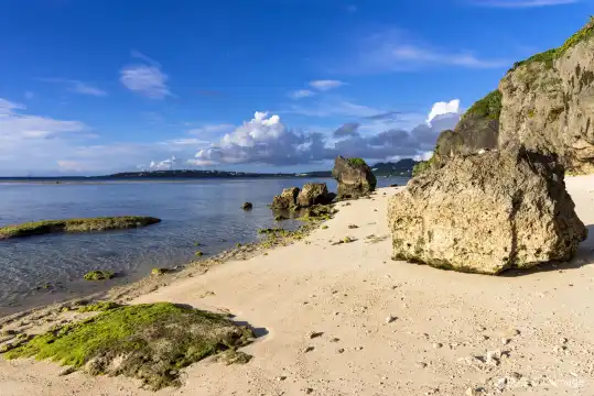 Hotels near Sesoko Beach