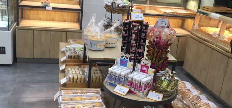 Qianji West Bakery (yingchengyi)