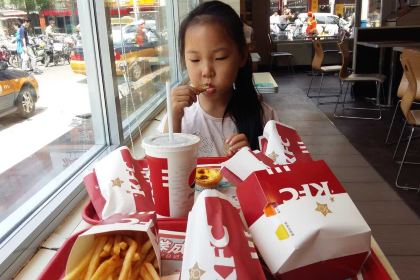 肯德基(平泉店)