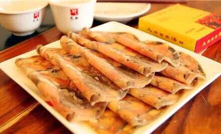巴山菌汤火锅店(卫辉店)