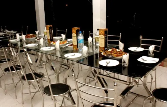 民大拉餐廳酒店