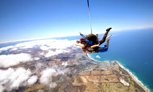 Skydiving in Cairns