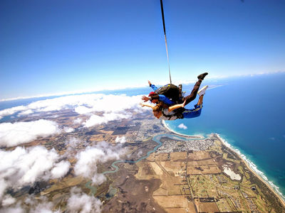 Parachuting in Cairns