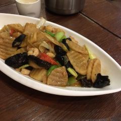 Zhiyin Jiulou User Photo