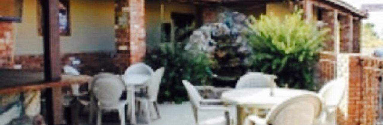 Oracle Inn Steakhouse and Lounge