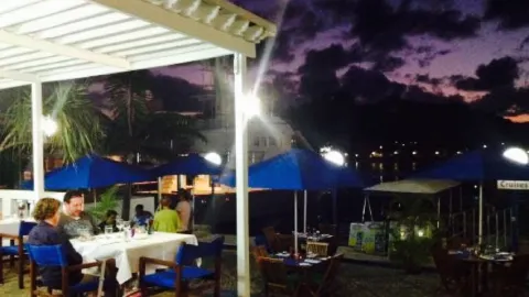 Le Café du Village in Shefa
