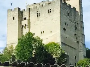 Le Donjon
