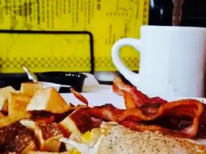 Chick N Elly's