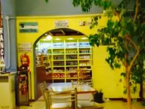 Serenata Gelato & Caffé