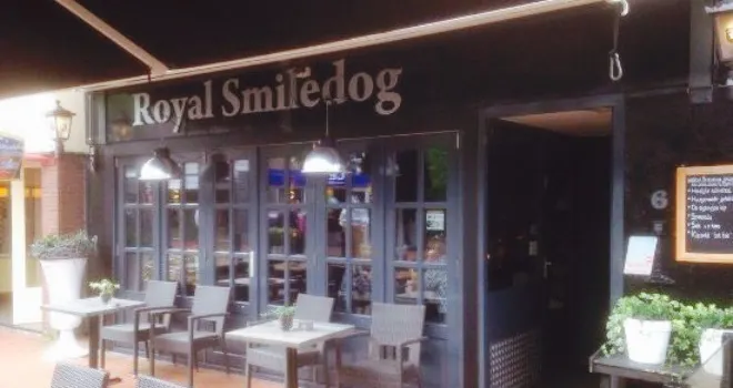 Royal Smiledog