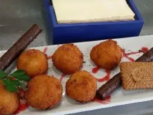 Los 5 Sentidos bar de vinos