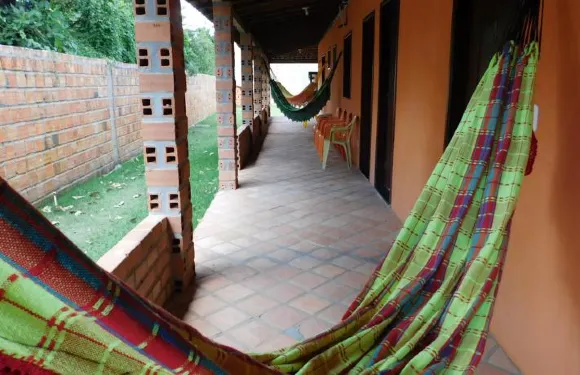 託卡杜瓦鬥旅館