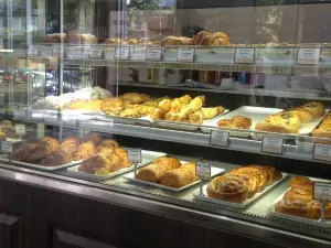 St Honore Bakery