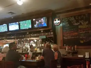 Sammy's Deli & Neighborhood