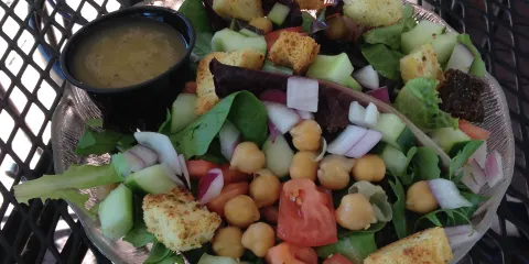 Yarde House Food and Spirits