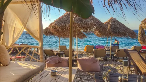 Cafe Del Mar in Vathi