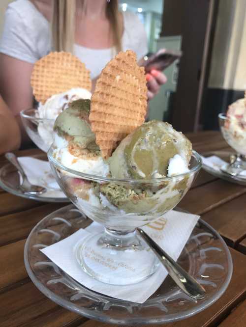 Comis Ice Cafe